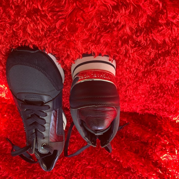 New: MK comfortable leather and suede shoes for all occasions. - Picture 8 of 8